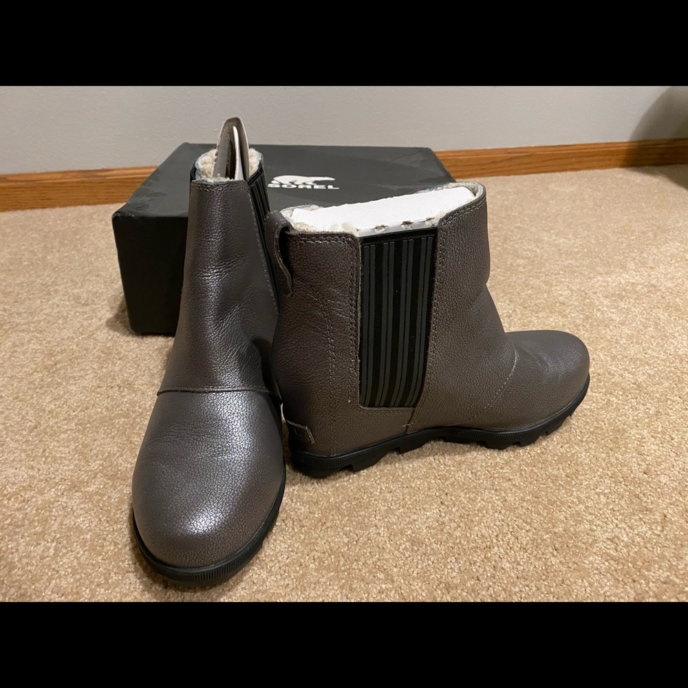 Sorel Lea Wedge Joan of Arctic Chelsea Wedge - Picture 2 of 6